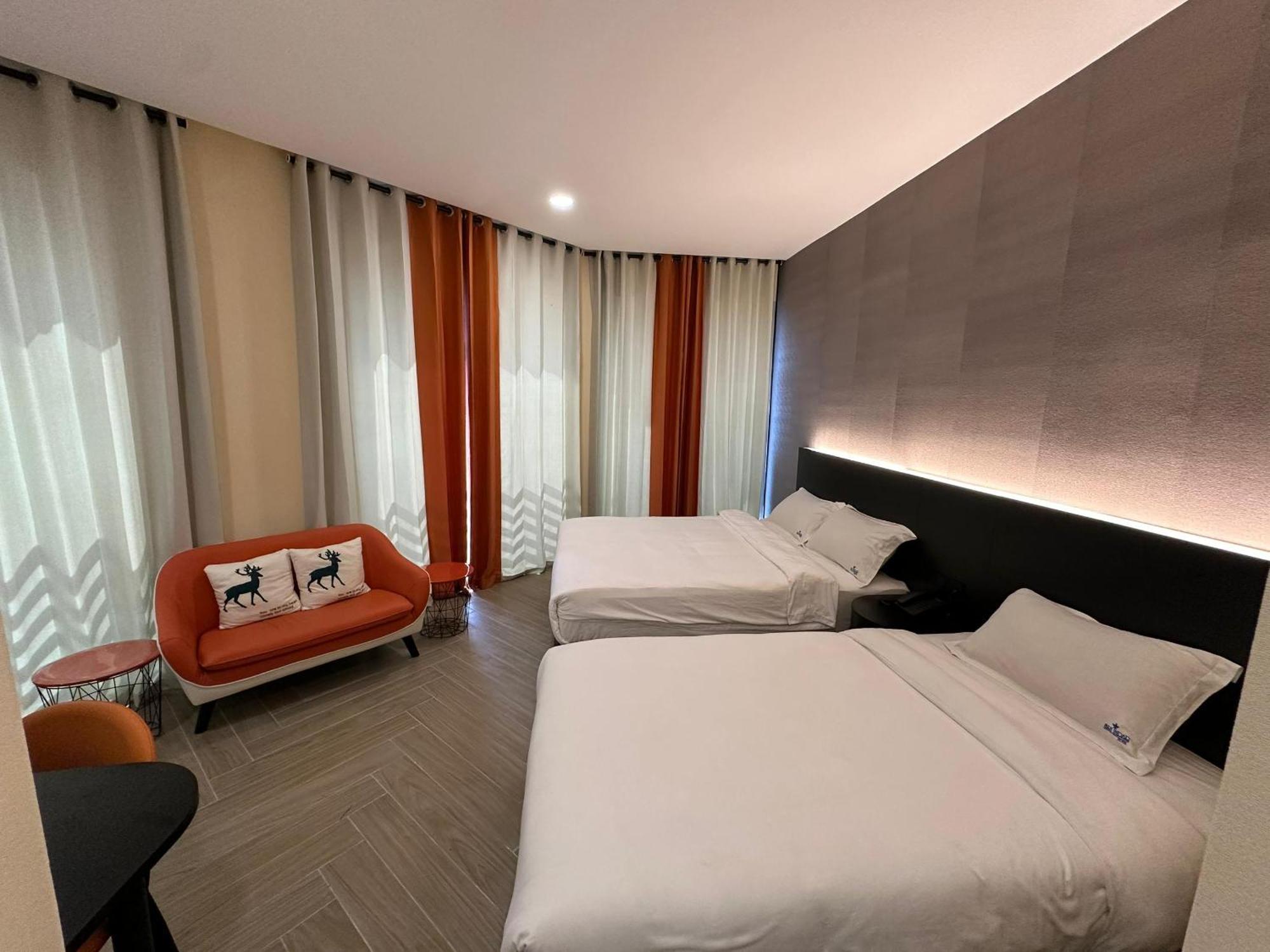 S Hotel Seberang Jaya Kültér fotó